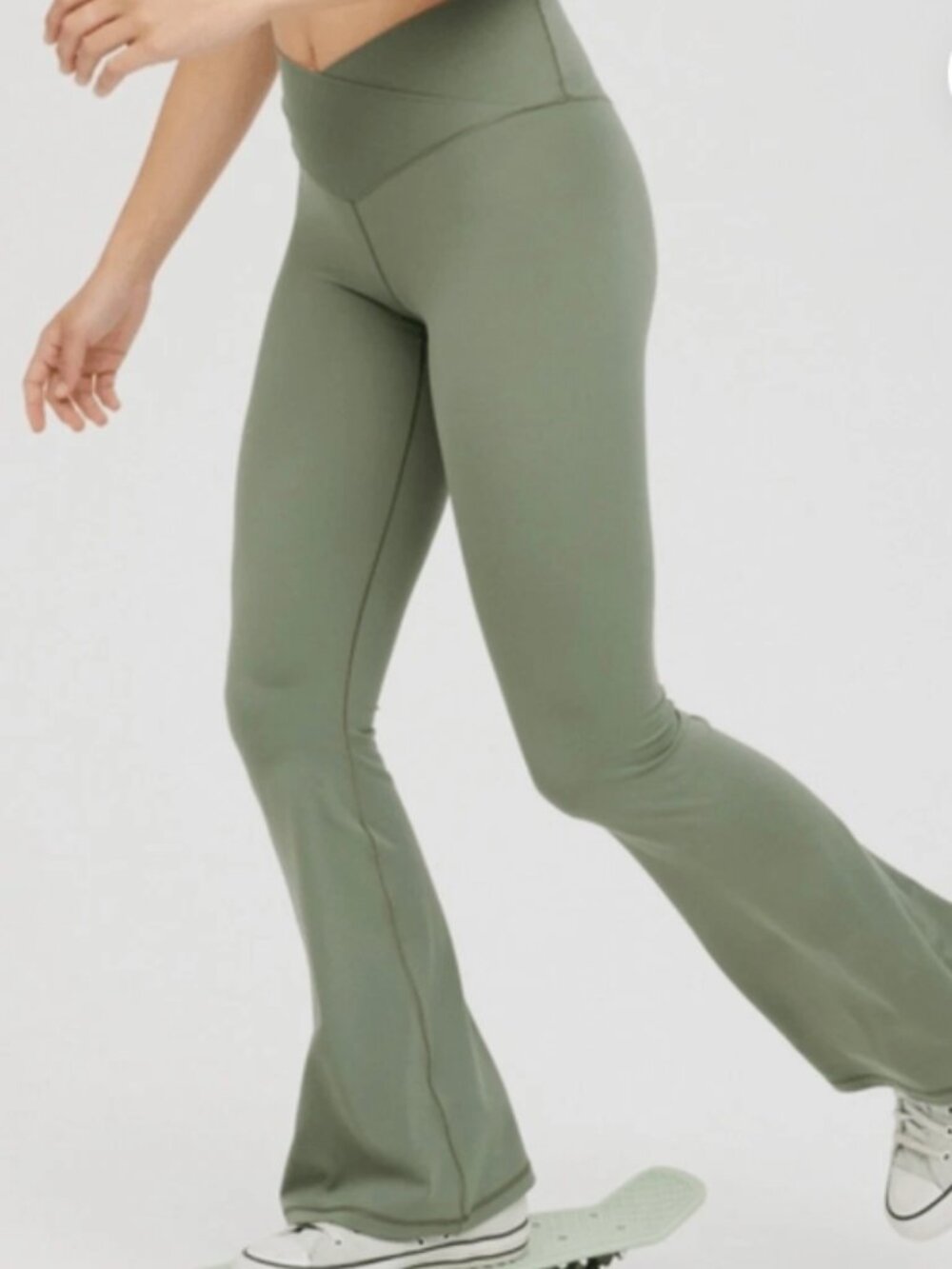 Aerie Offline crossover flare leggings